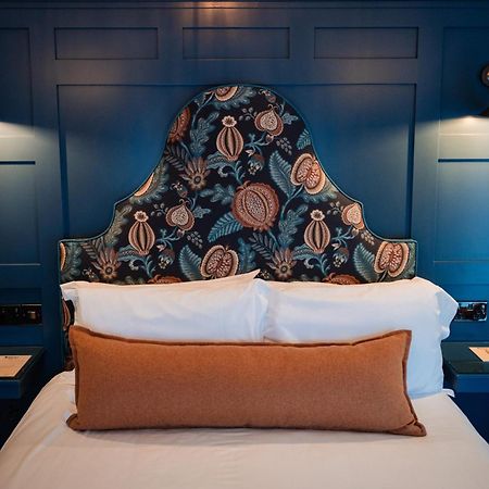 Mcgrory'S Hotel Кулдаф Екстериор снимка